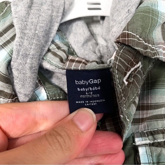 GAP • Plaid Hooded Romper - Picture 5 of 6